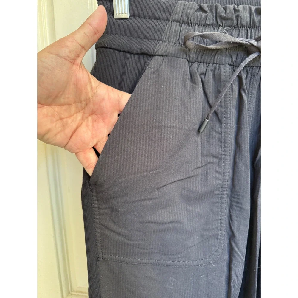 Lululemon Dance Studio Unlined‎ Jogger Pants Black Ribbed Women Size 4